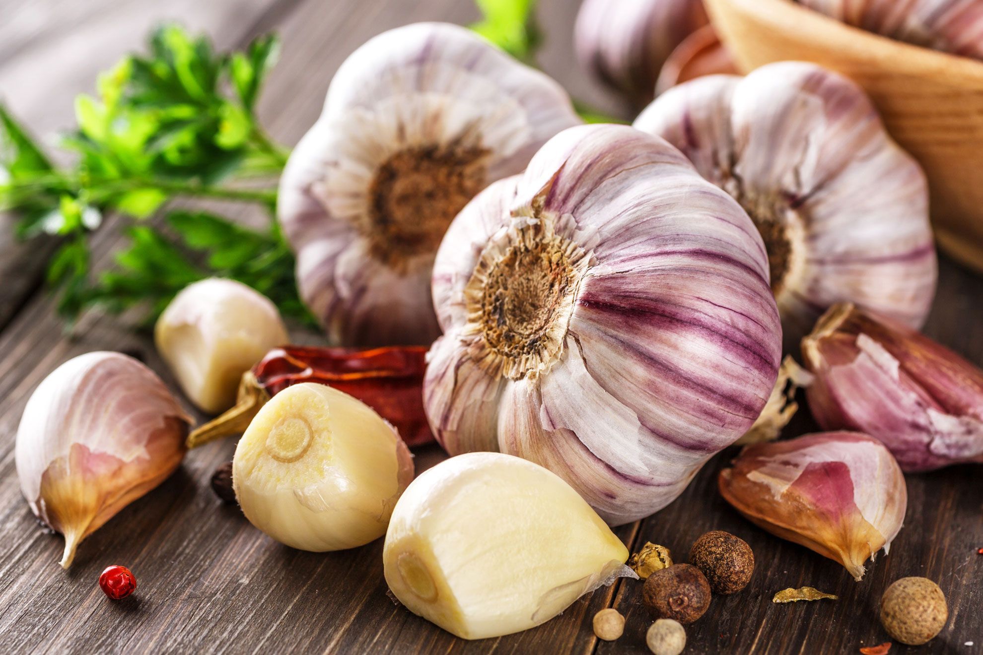 All You Need to Know About Garlic: Health Benefits & Uses