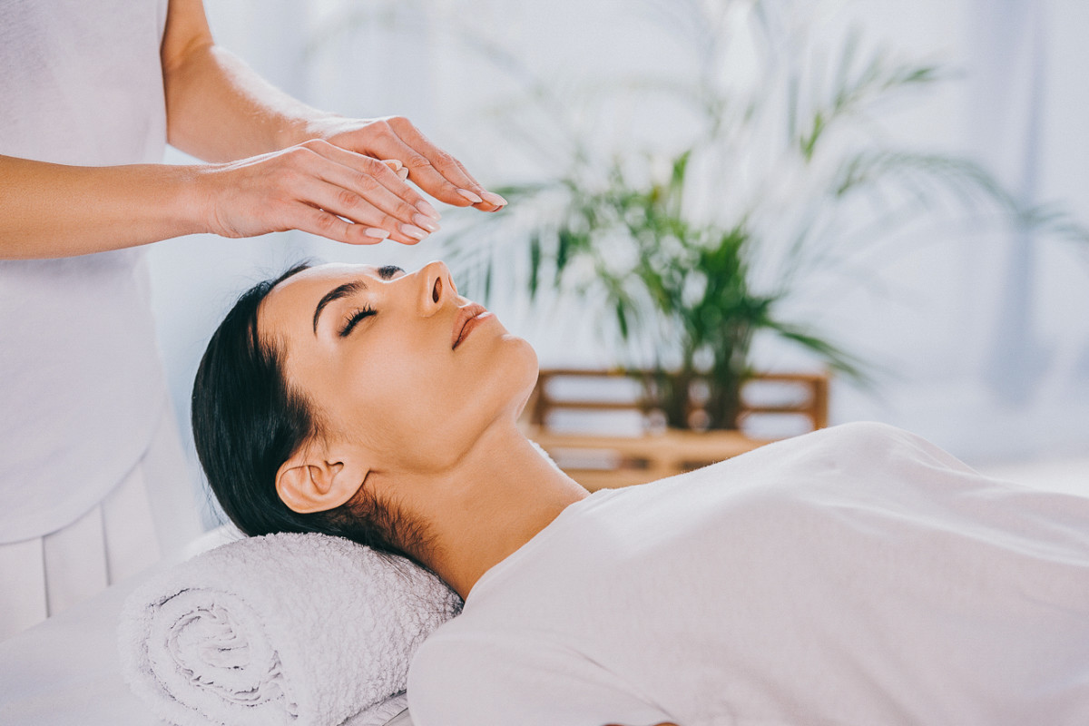 “Bringing Reiki Closer: Harnessing Social Media for Distant Healing”